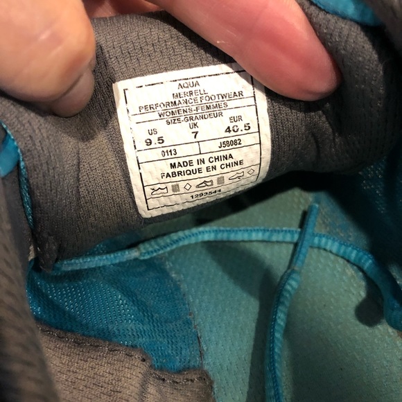 Merrell Size 9.5 - Picture 5 of 6